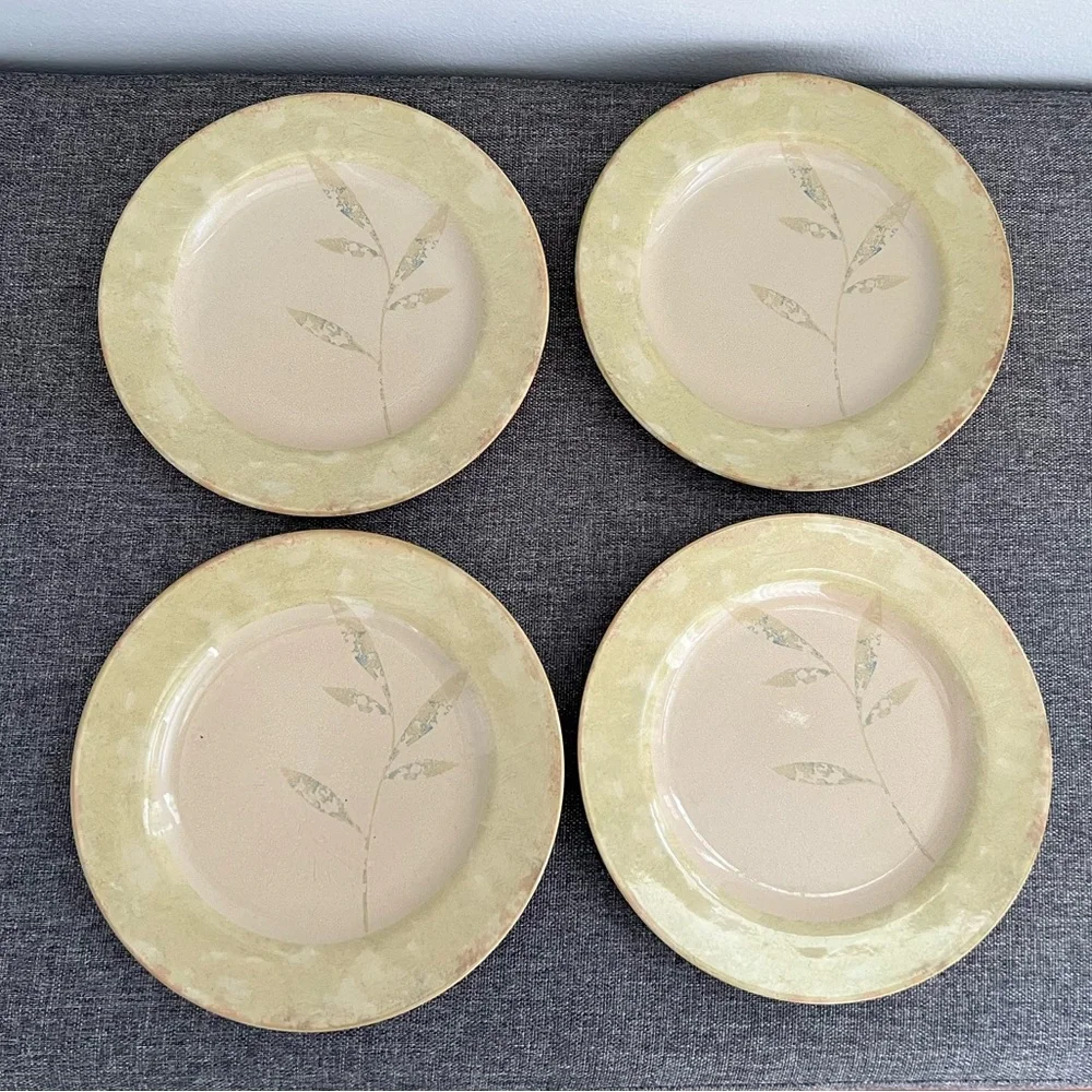 Pier 1 Beige Green Leaf Antiqued Stoneware Salad Plates Set of 4 Retired Brown